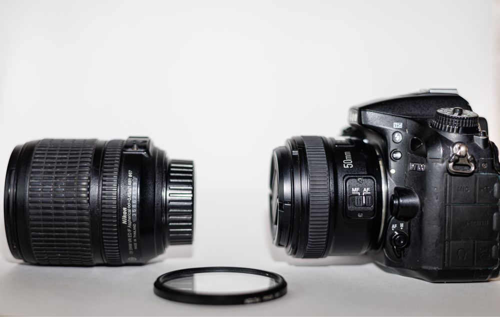 Продам Nikon d7100 с двумя обективами