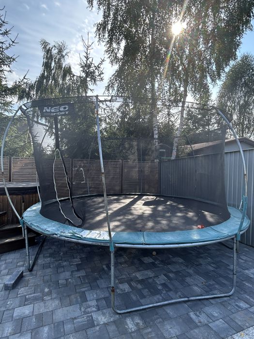 Sprzedam dużą trampolinę