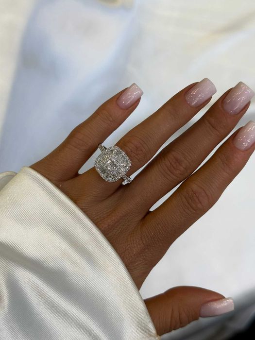Pierścionek z diamentami 1.00 CT HRD