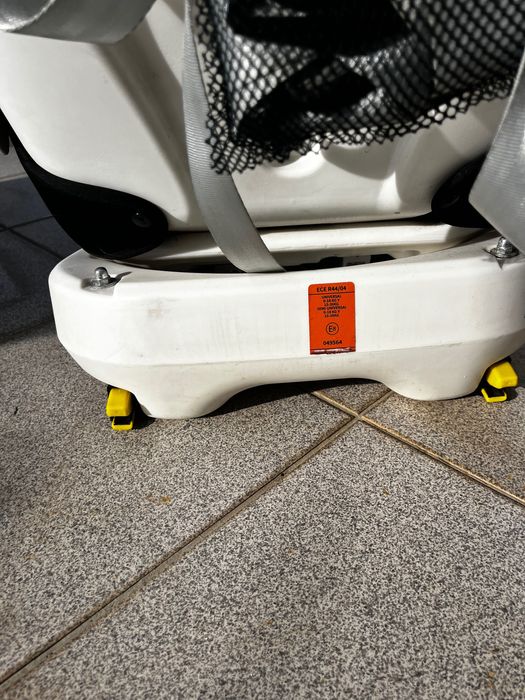 Cadeira criança com sistema isofixo