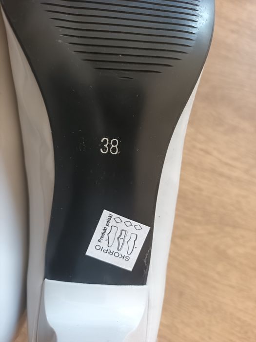 Buty na szpilkach