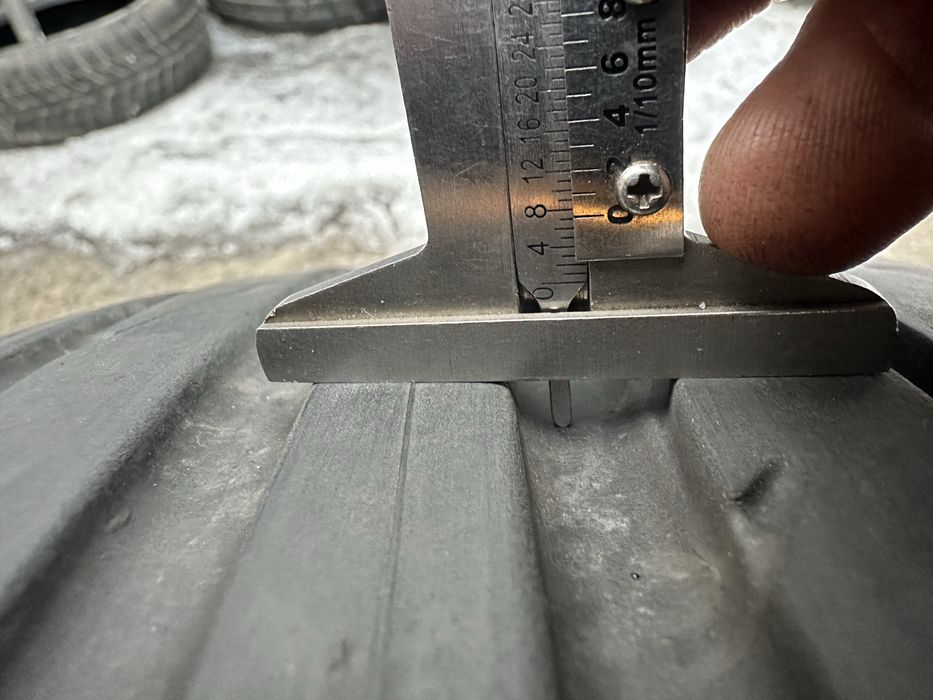 Шини 225 45 18 95Y XL Bridgestone Potenza S001 пара