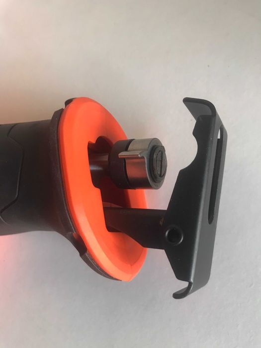 Акумуляторна шабельна пила Powerplus Dual Power POWDPO3500