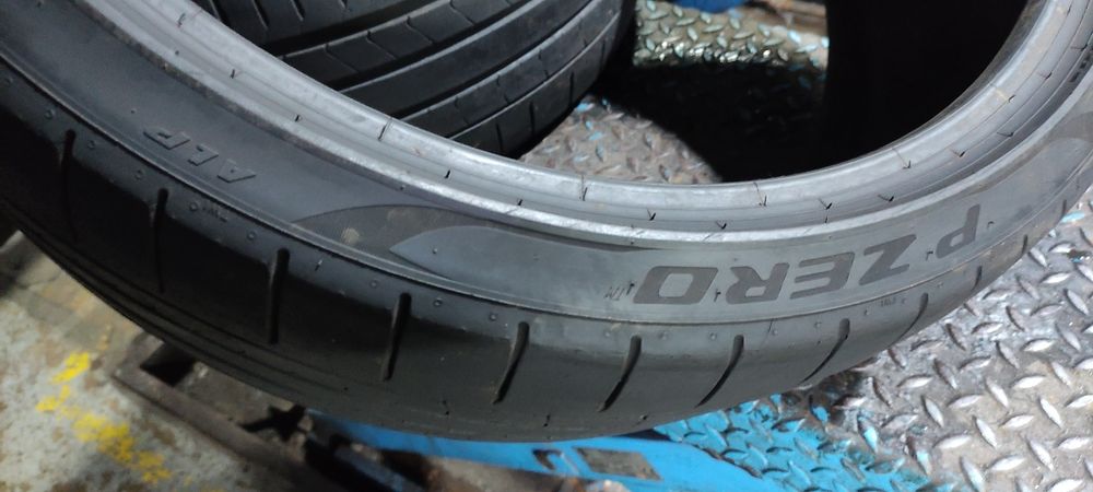 Pneus 255/35/22 pirelli semi novos