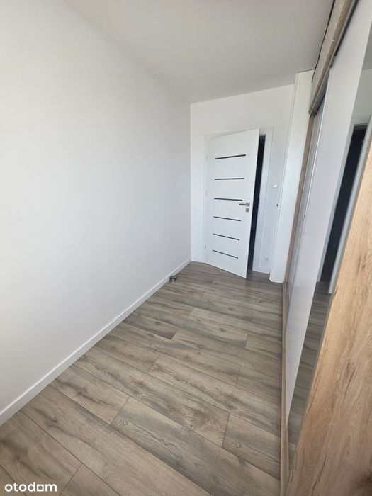 Przestronne mieszkanie z dużym balkonem i piwnicą