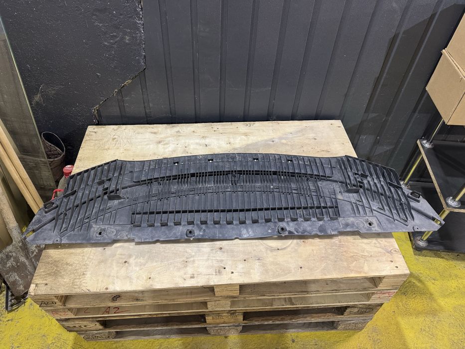 Губа бампера Audi A7 C7 рест S line 4G8807611E