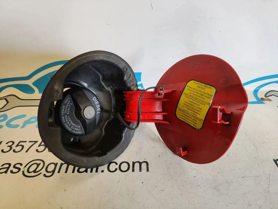 TAMPA FECHO EXTERIOR DEPOSITO COMBUSTÍVEL ALFA ROMEO MITO 955