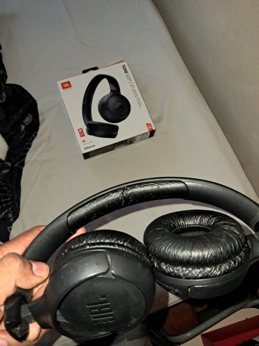 Auriculares wireless JBL Tune 520 BT