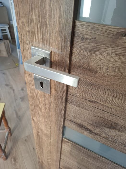 Drzwi wewnętrzne 80 cm prawe