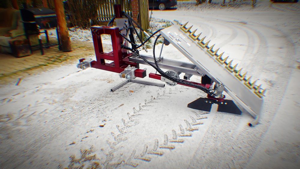 Podcinacz porzeczek – przedni TUZ Hydrauliczne składanie  Faktura
