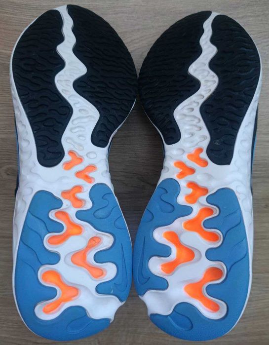 Чоловічі кросівки Nike Renew Run 2