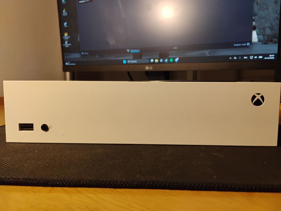Xbox series s z grami