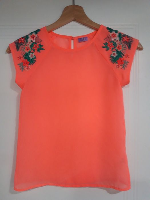 Elegancka bluzeczka F&F,rozmiar 128/134,dziewczęca