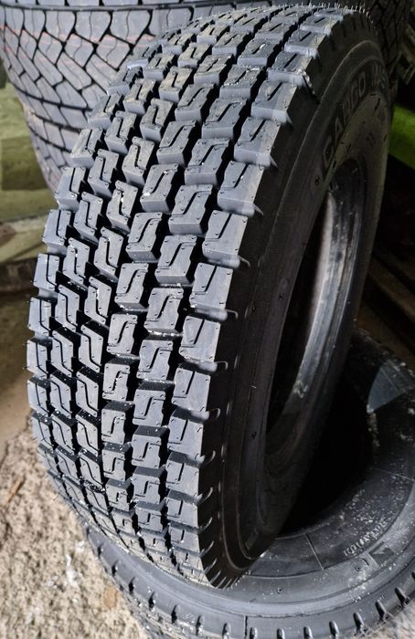 Opony ciężarowe 235/75R17,5 Profil CargoMaster Napęd 5 lat gwarancji
