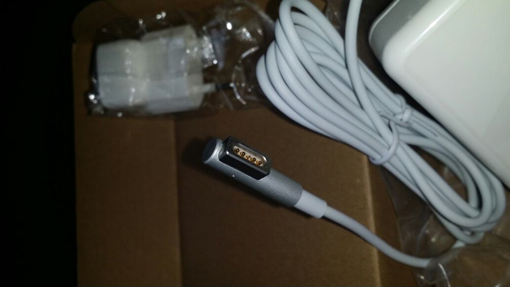 Macbook pro air carregadores novos