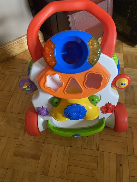 Pchacz chodzik chicco