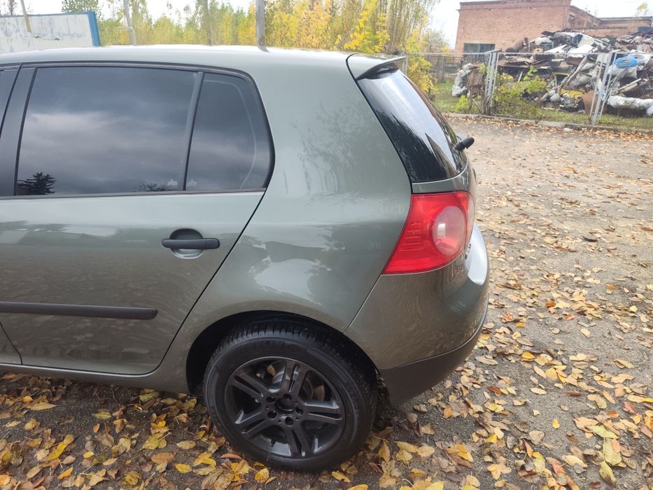 Продам Volkswagen golf 5