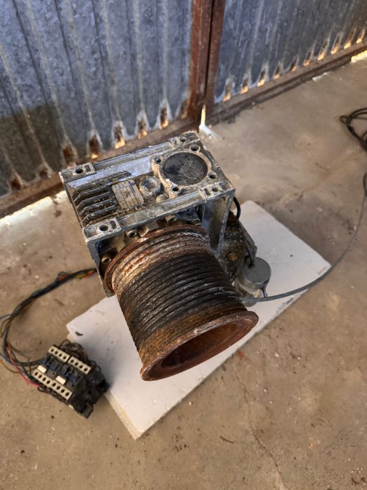 Motor Guincho Industrial Motovario NMRV 063 – 230V c/ Inversor