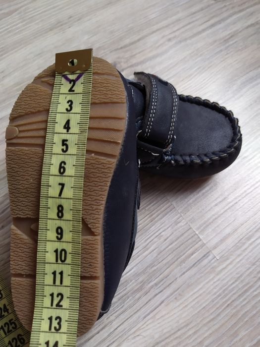 Туфлі, мокасіни.