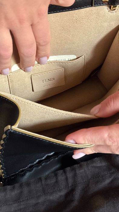 Продам Сумку Fendi оригінал