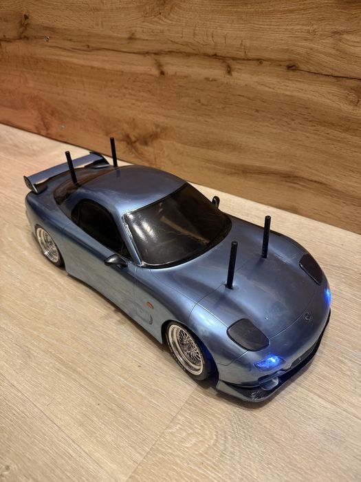 Auto do driftu Mazda Rx-7 TT02D