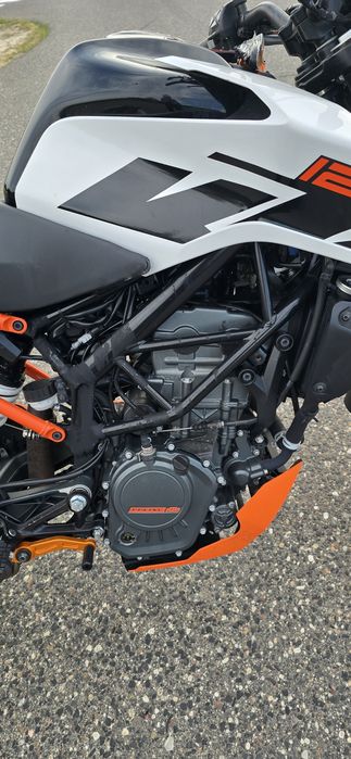 Ktm duke 125cm 2018r. 32019km zadbany i serwisowany