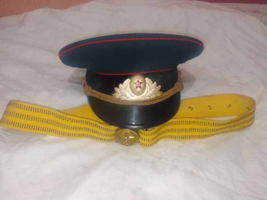 Фуражка парадная офицера+ремень СССР.