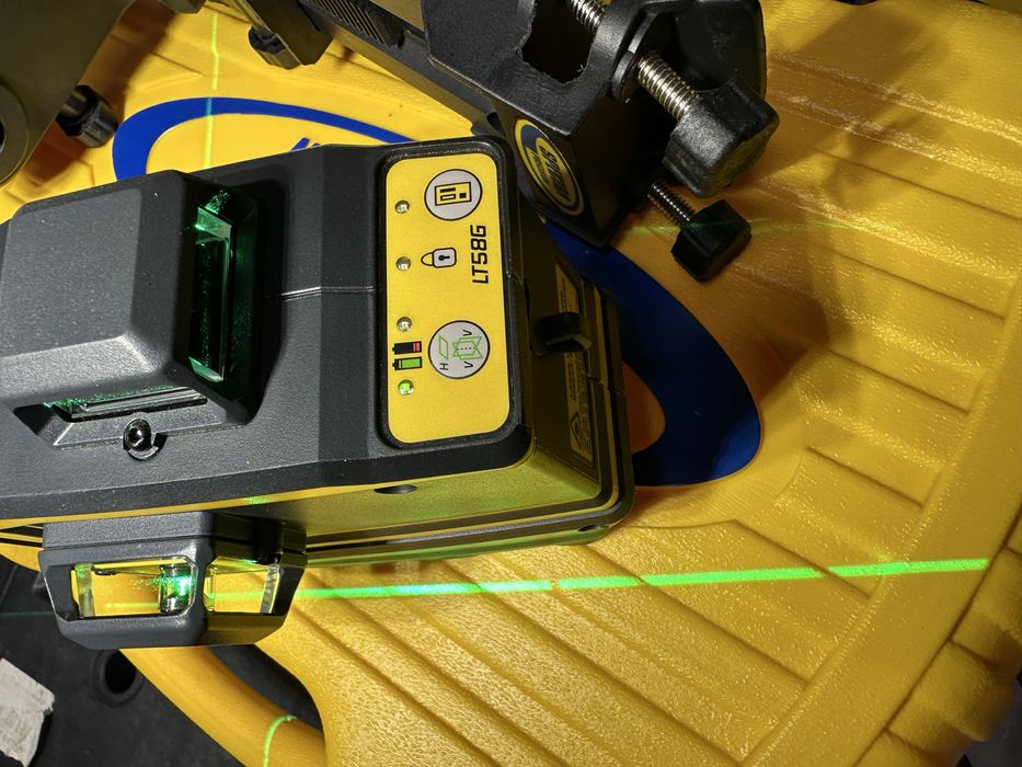 Лазерний нівелір Лінійний лазер Spectra Precision LT58G Green