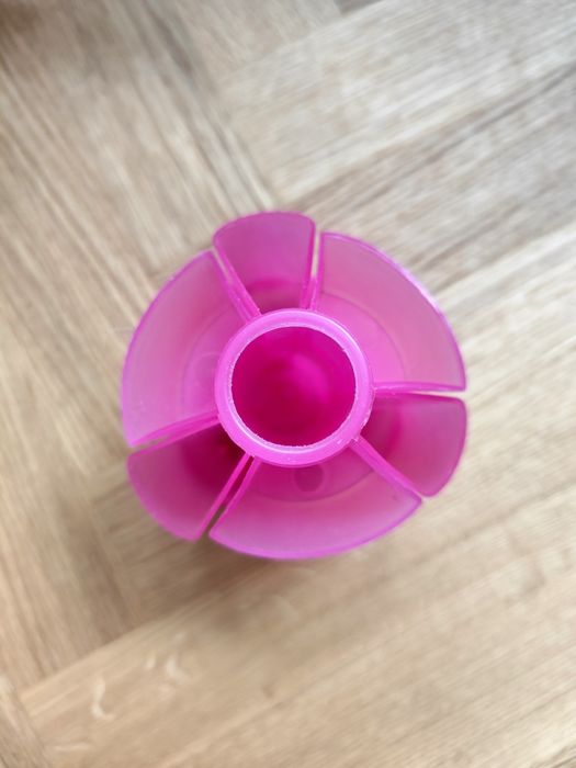 Różowy organizer, piórnik na biurko