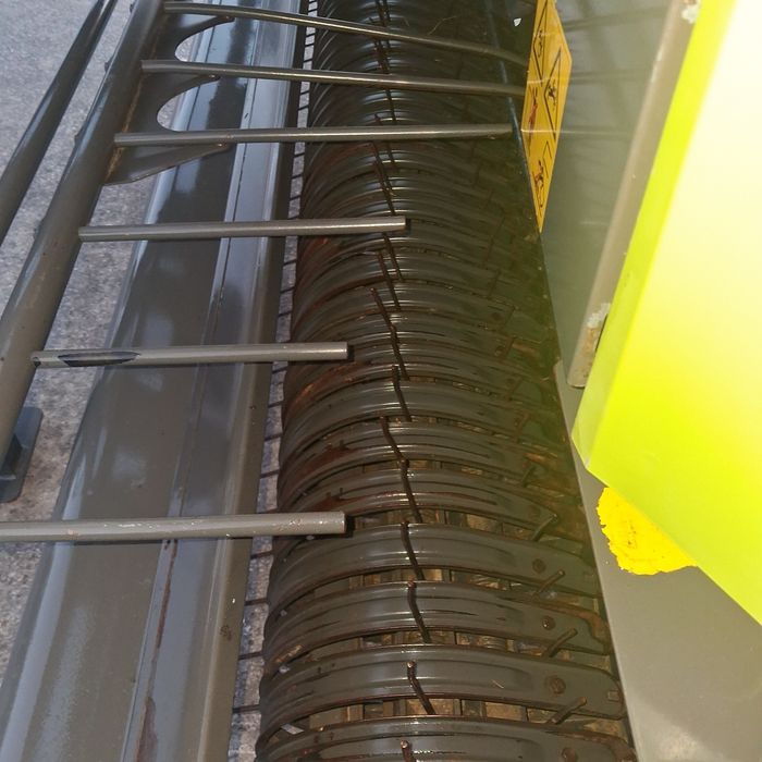 Prasa claas 374 RC transport gratis