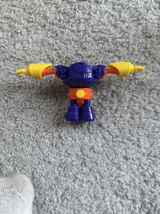 Superthings robot