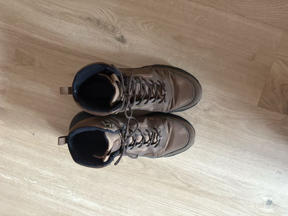 Meskie buty sznurowane za kostke
