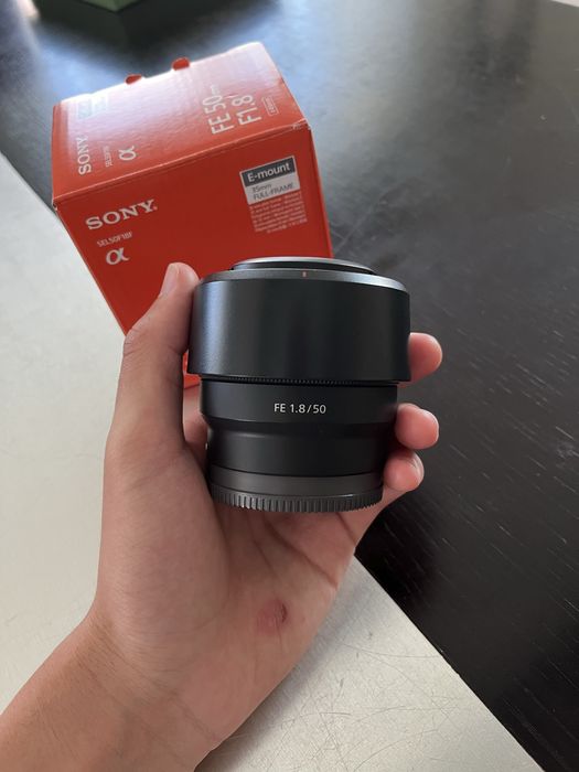 Sony 50mm 1.8 FE - como nova