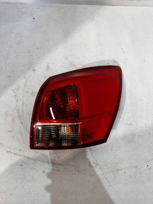 lampa prawa prawy tył w błotnik nissan qashqai j10 +2 09r eur