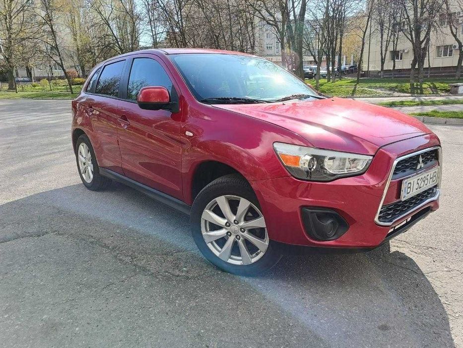 Продаю гарний кросовер!