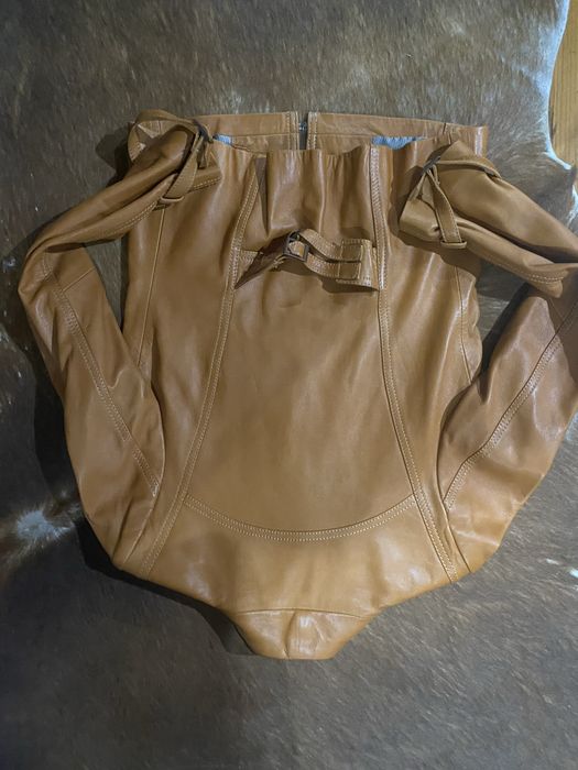Blusão em pele tamanho S de senhora