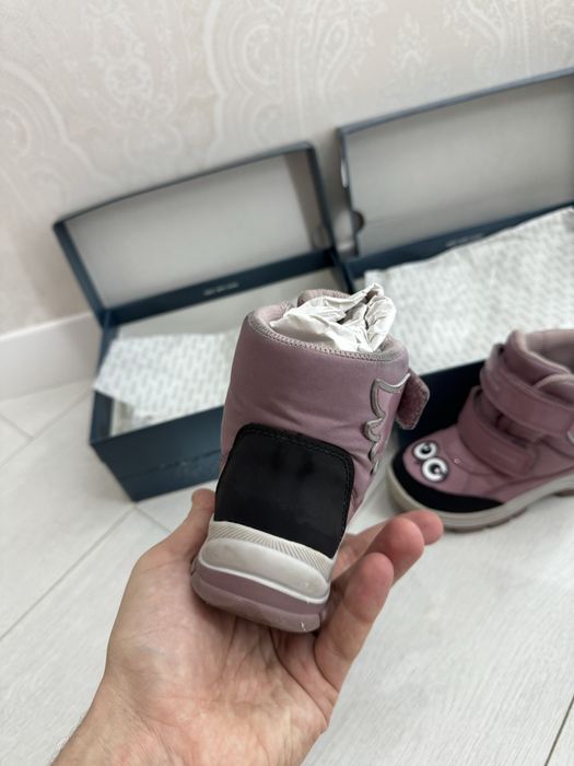 Продам зимние детские Geox 27 размер .