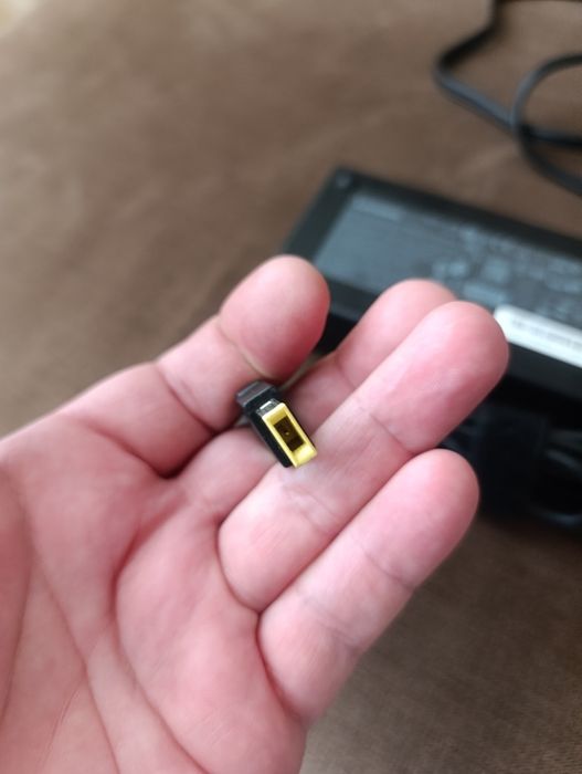 Зарядное устройство Lenovo 150W