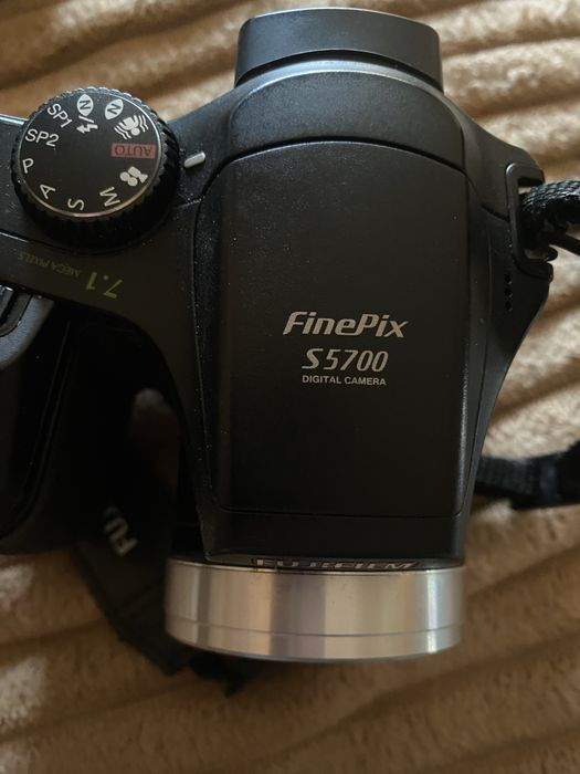 Fujifilm FinePix S5700