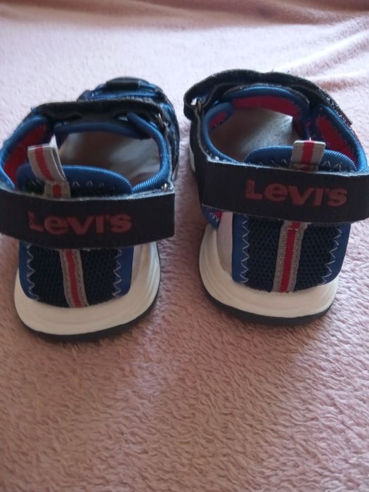 Sandałki firmy Levi's