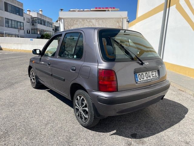 Nissan Micra 1.3 automático