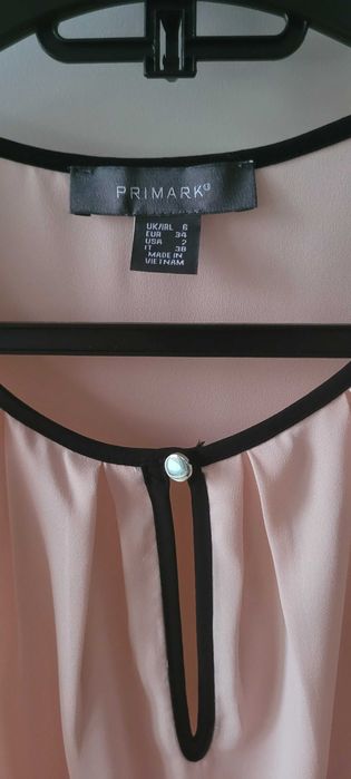 Blusa completamente nova