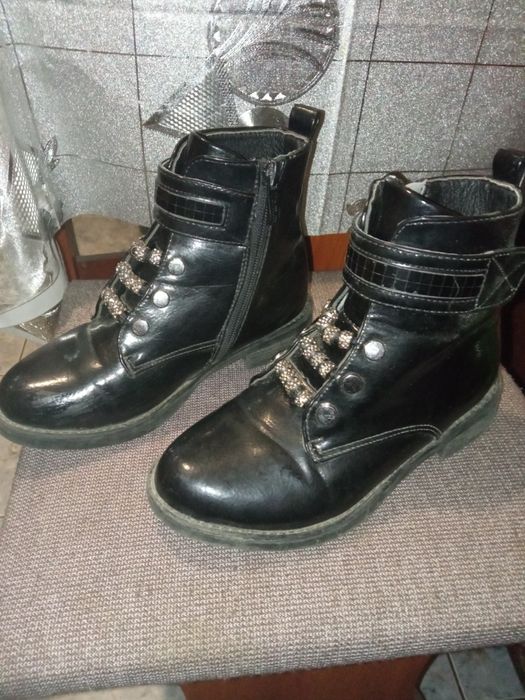 Продам ботиночки