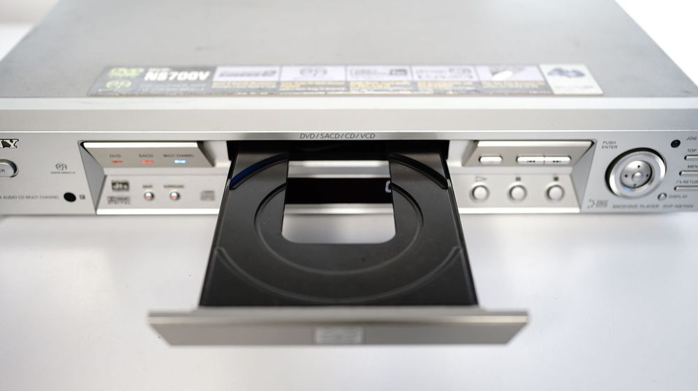 Odtwarzacz CD/DVD SACD Sony DVP-NS700V pilot * przetw. 192 kHz/24-bit