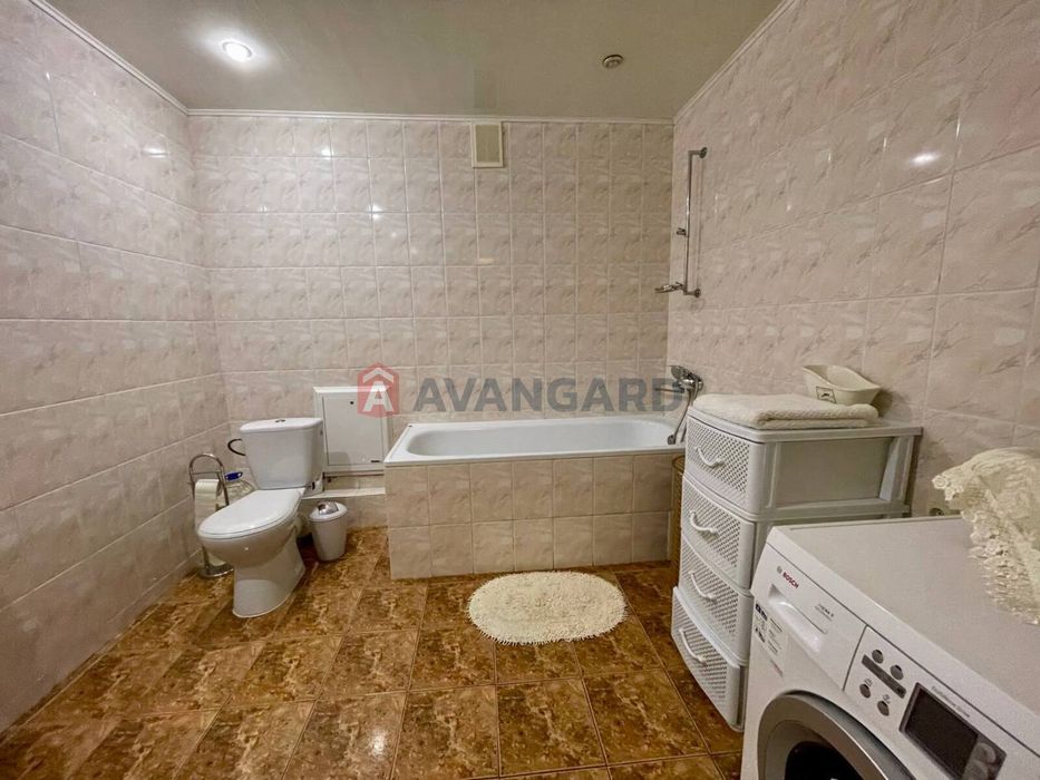 Розкішна 3-кім. квартира з видом на Дніпро, р-н Портовий