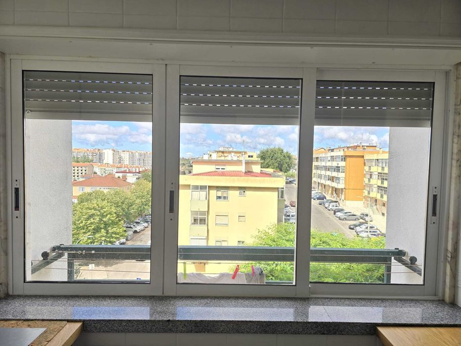 Janelas alumínio branco