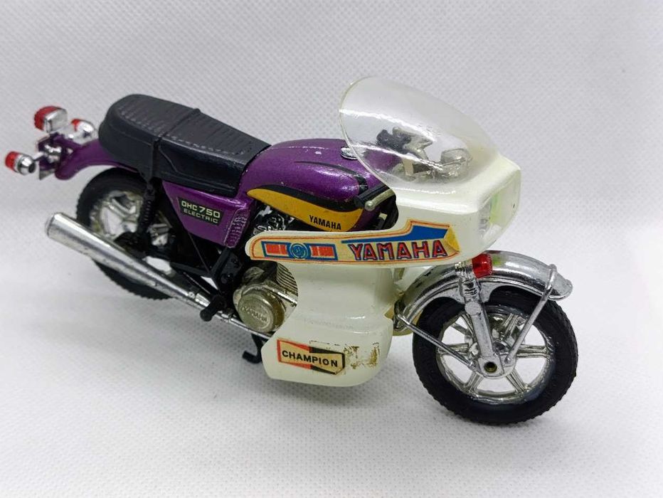 Miniatura brinquedo antigo Guiloy 1/18 Moto Yamaha OHC 750