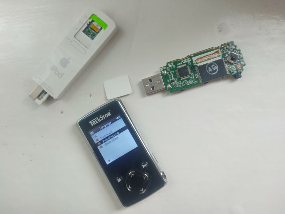 Apple iPod shuffle mp3 плеер