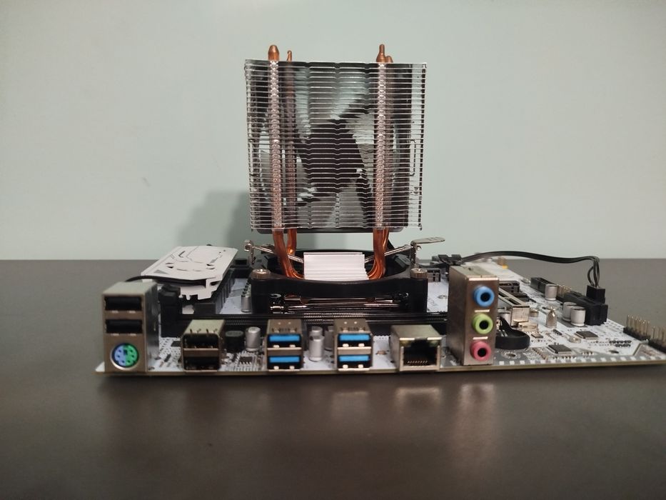 Płyta główna machinist x99 + xeon E5 2666v3 i chłodzenie rgb