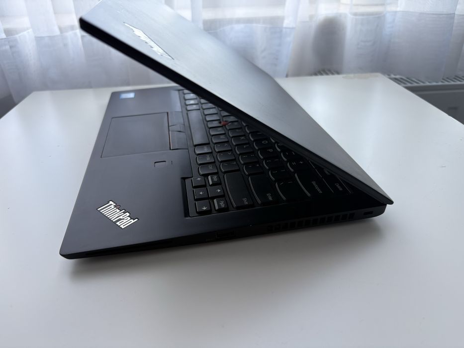 Lenovo T480S Windows 11 / 256GB / 8GB / super stan!